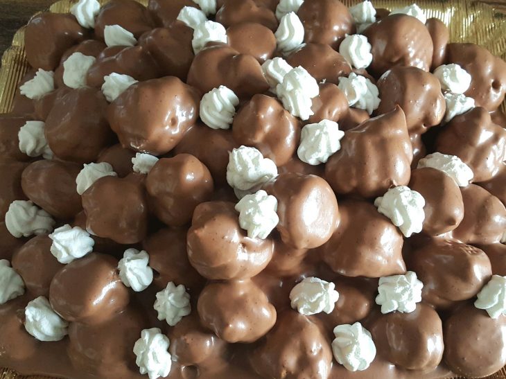 Profiteroles